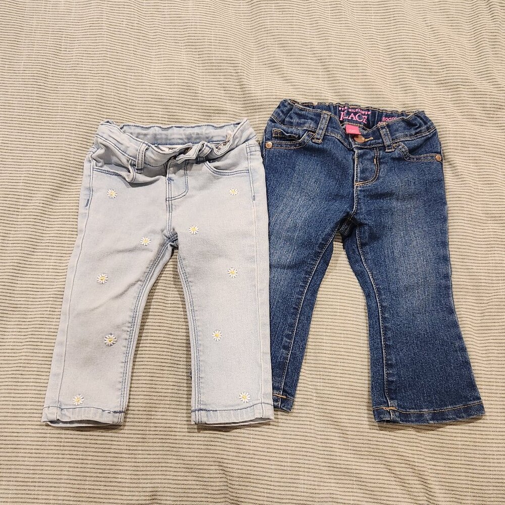 Lot of 2 jeans 9 -12 months